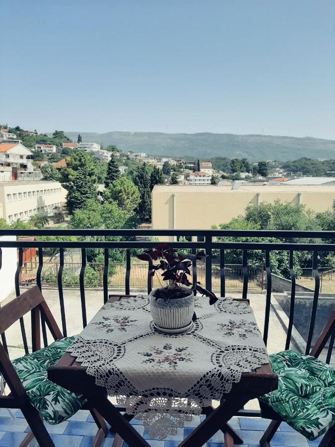 Guesthouse Dona Улцинь Екстер'єр фото