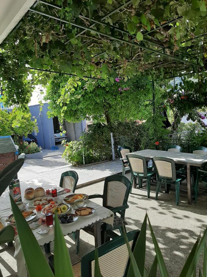 Guesthouse Dona Улцинь Екстер'єр фото