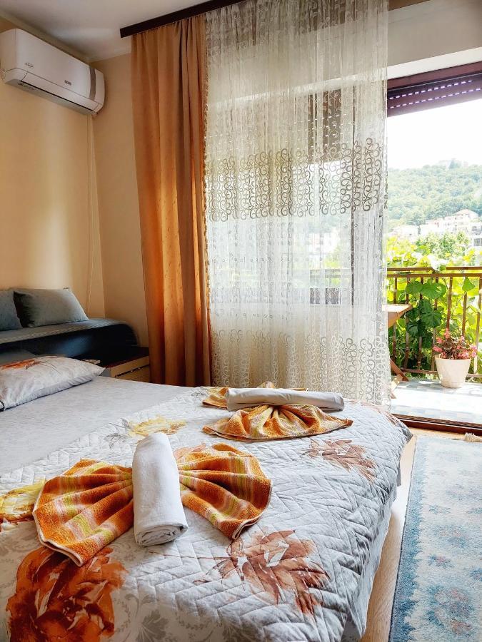Guesthouse Dona Улцинь Екстер'єр фото