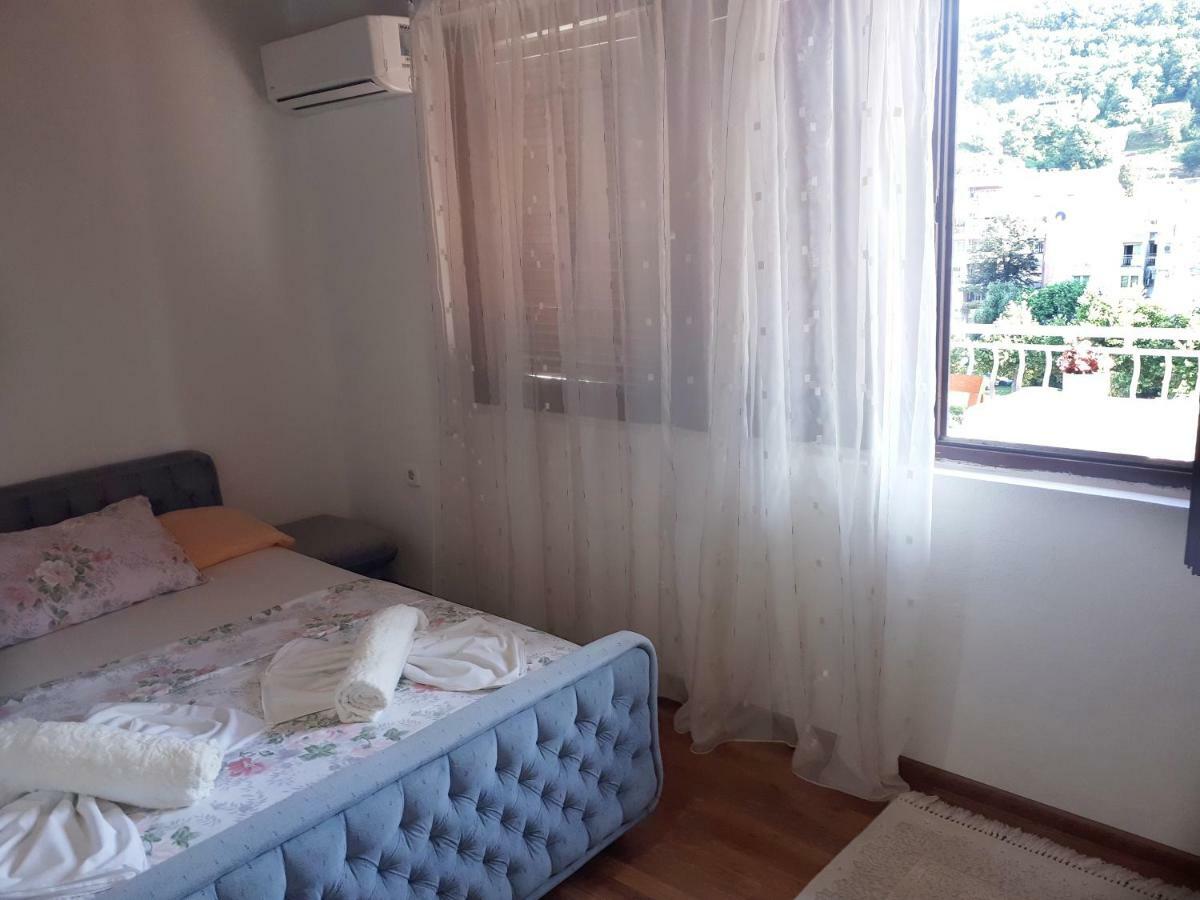 Guesthouse Dona Улцинь Екстер'єр фото