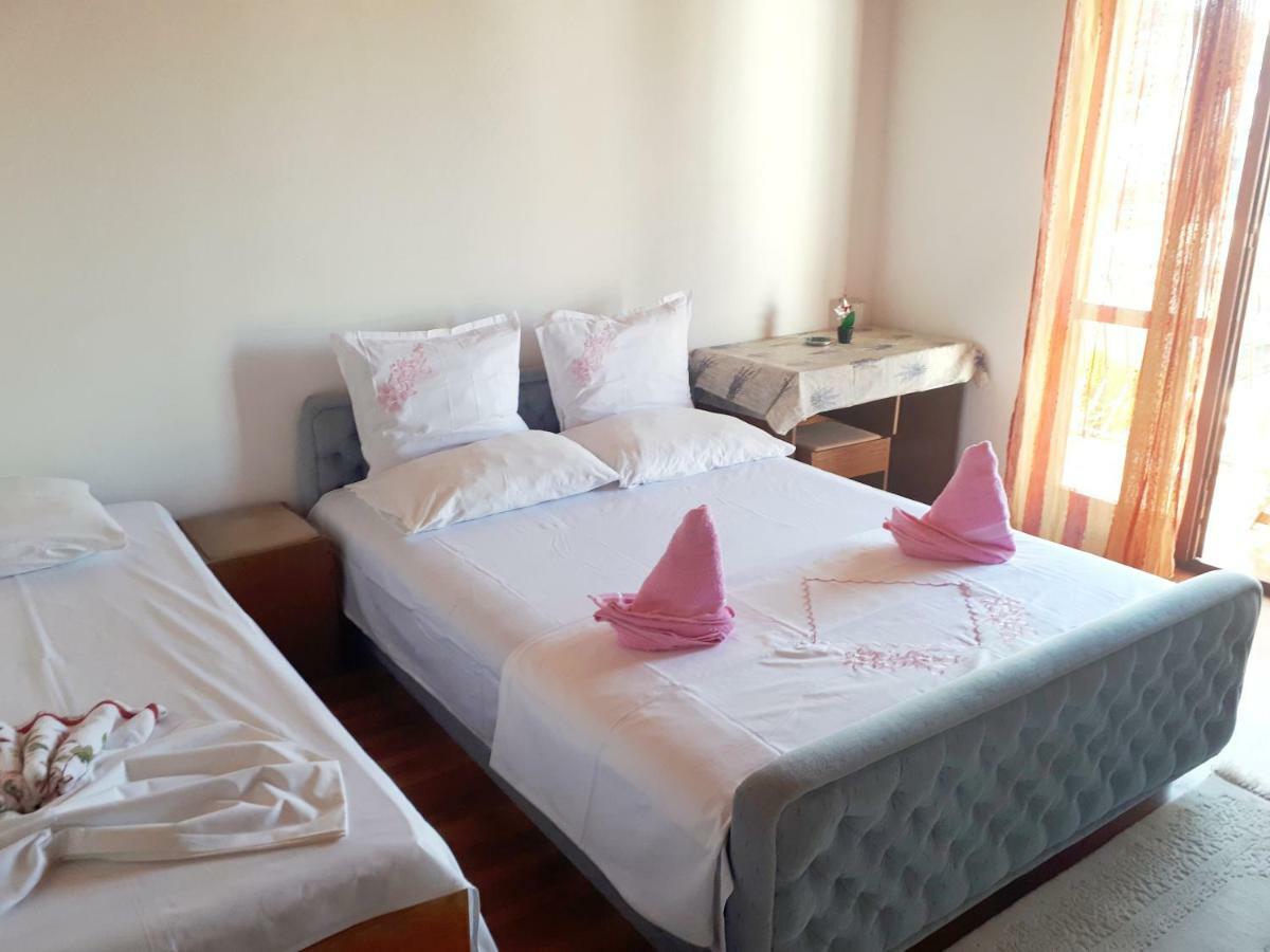 Guesthouse Dona Улцинь Екстер'єр фото