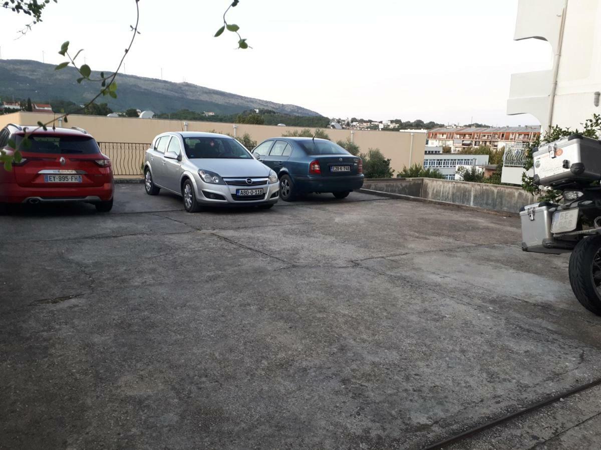 Guesthouse Dona Улцинь Екстер'єр фото
